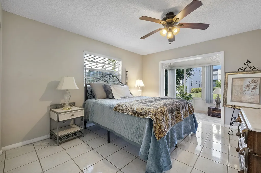 157 Flanders D Delray Beach FL 33484