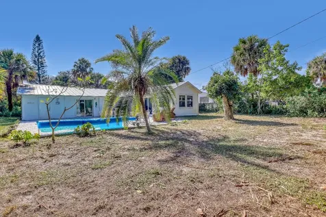 850 5th Place Vero Beach FL 32962