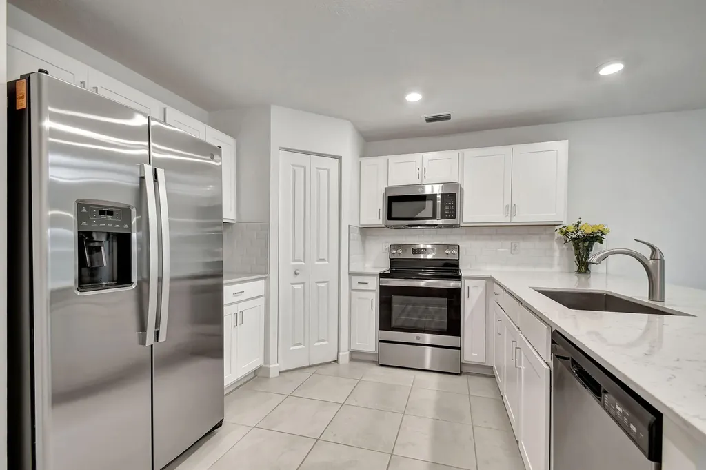 6851 Broadwater Lane Lake Worth FL 33467
