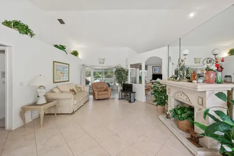 103 Cypress Trace Royal Palm Beach FL 33411