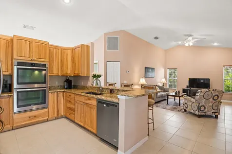922 Jackson Way Hutchinson Island FL 34949