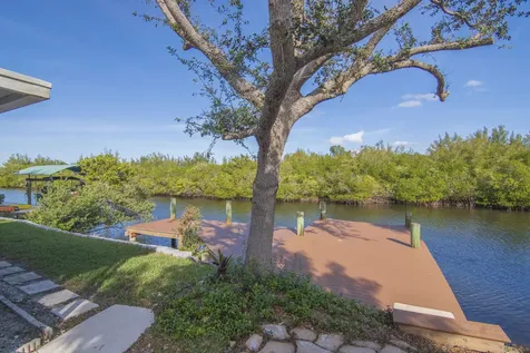 922 Jackson Way Hutchinson Island FL 34949