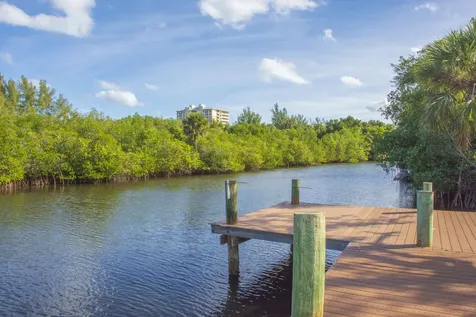 922 Jackson Way Hutchinson Island FL 34949