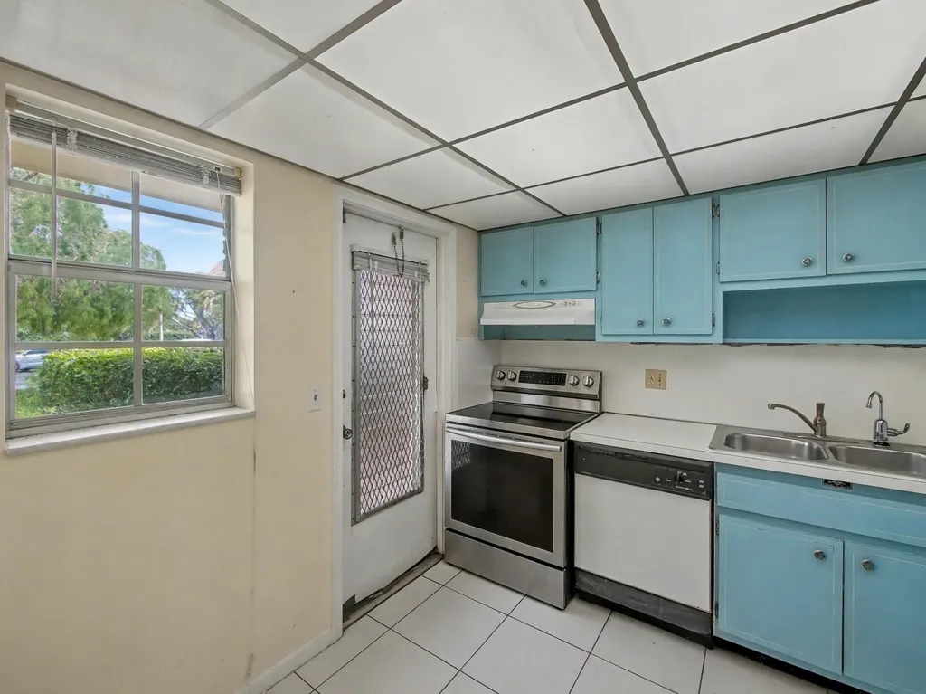 400 NE 20th Street Boca Raton FL 33431