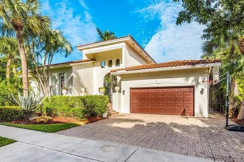 200 N Lake Drive Lantana FL 33462