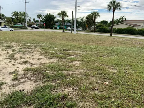 Null 32nd & S Avenue S Riviera Beach FL 33404