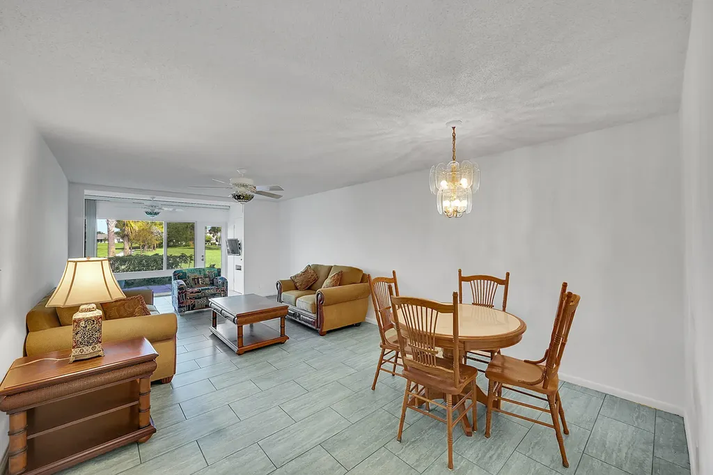 13791 Flora Place Delray Beach FL 33484