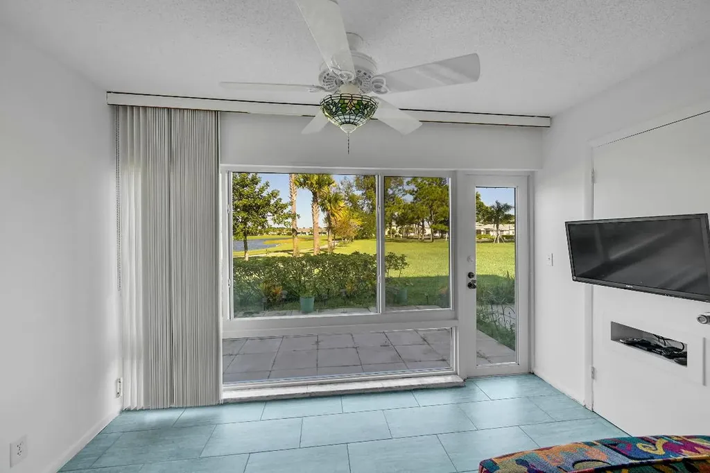 13791 Flora Place Delray Beach FL 33484