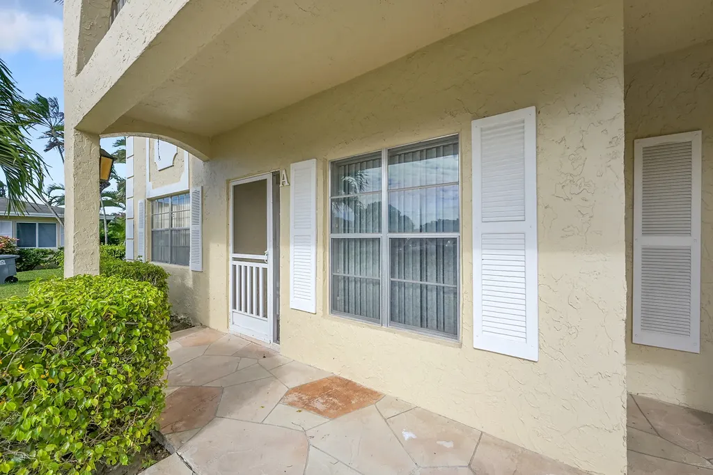 13791 Flora Place Delray Beach FL 33484