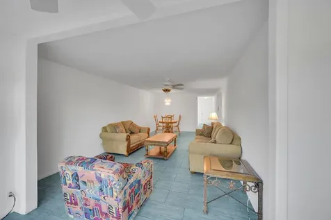 13791 Flora Place Delray Beach FL 33484
