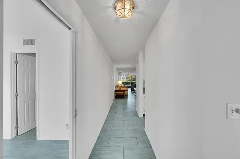13791 Flora Place Delray Beach FL 33484