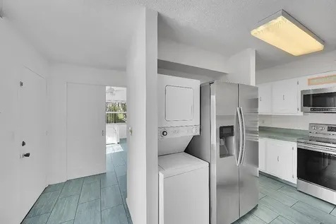13791 Flora Place Delray Beach FL 33484