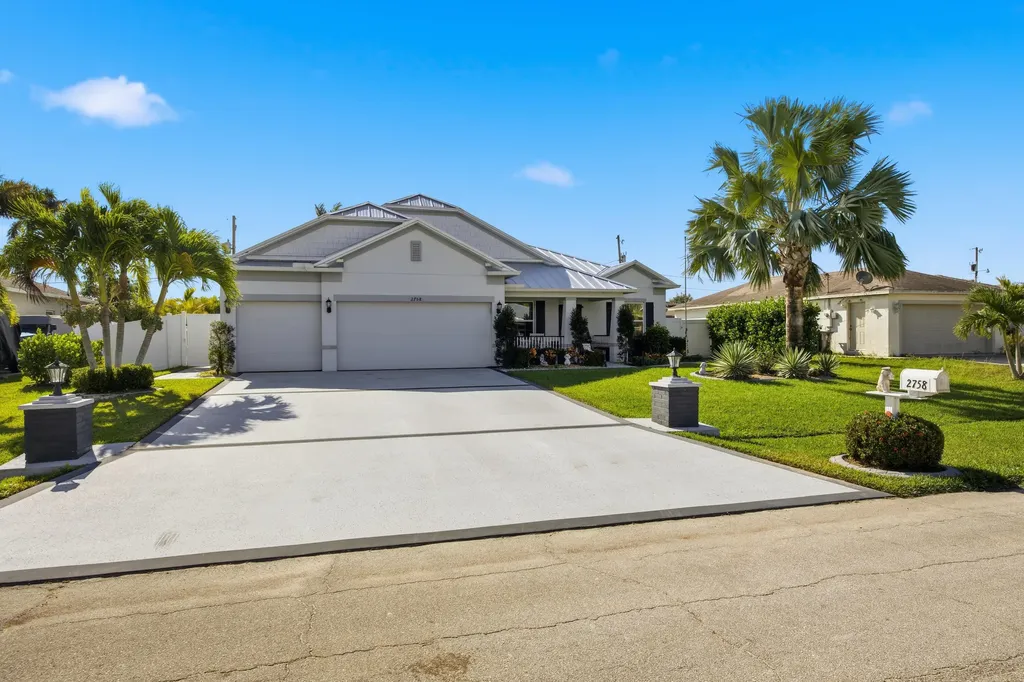 2758 SW Onaway Avenue Port St Lucie FL 34987
