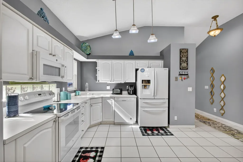 5156 Elpine Way Palm Beach Gardens FL 33418