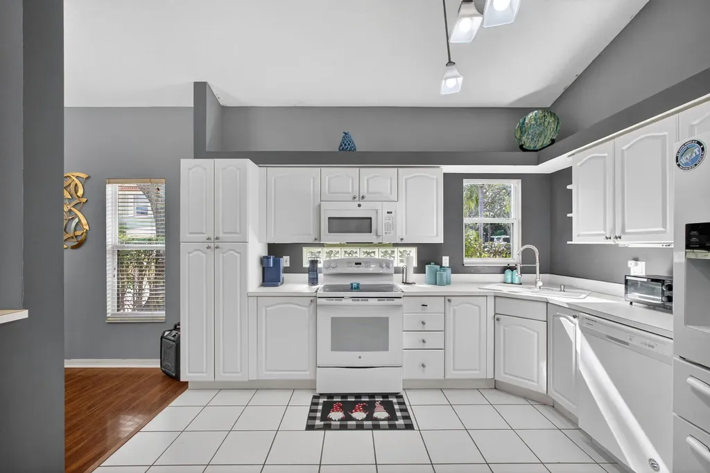 5156 Elpine Way Palm Beach Gardens FL 33418