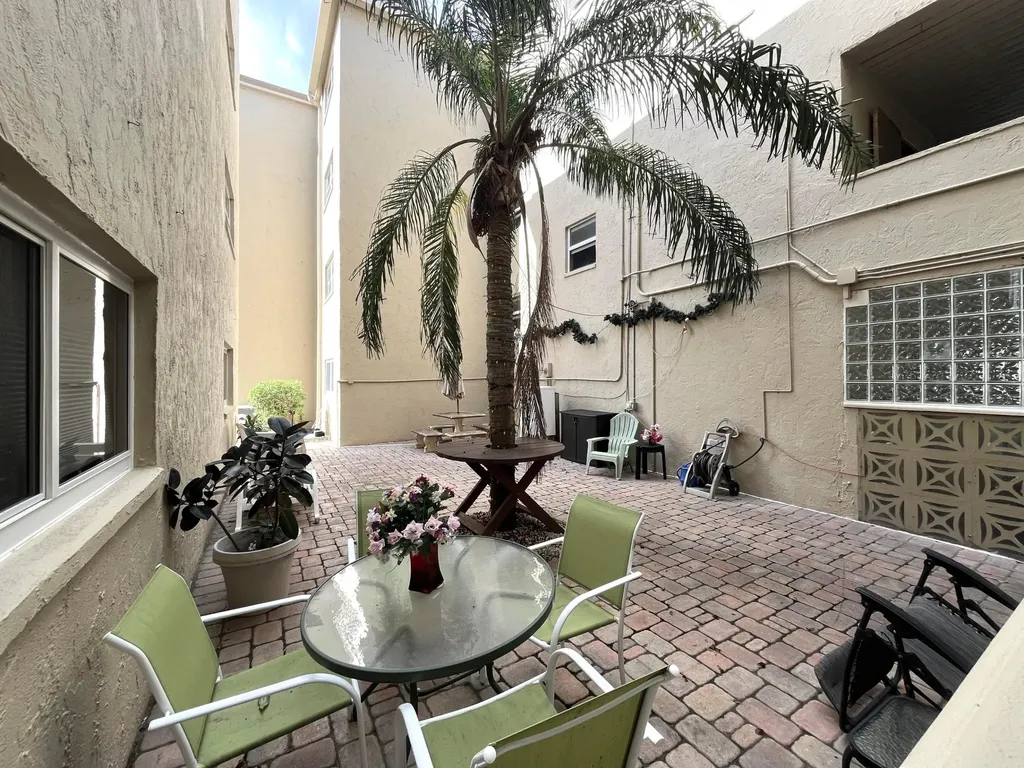 330 NE 26th Avenue Boynton Beach FL 33435
