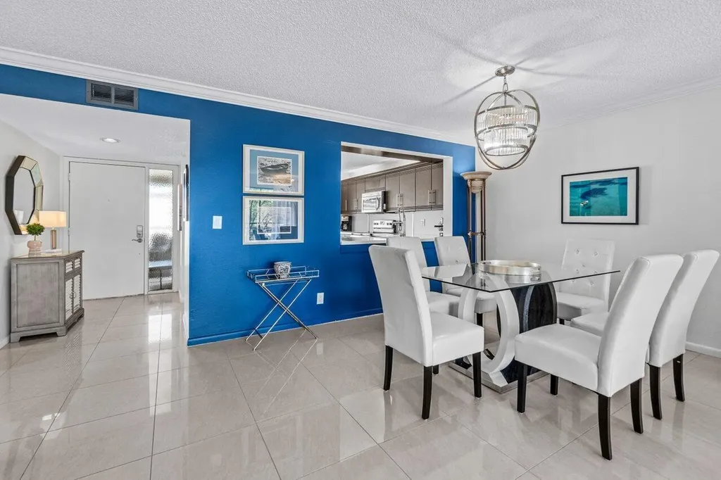 5589 Fairway Park Drive Boynton Beach FL 33437