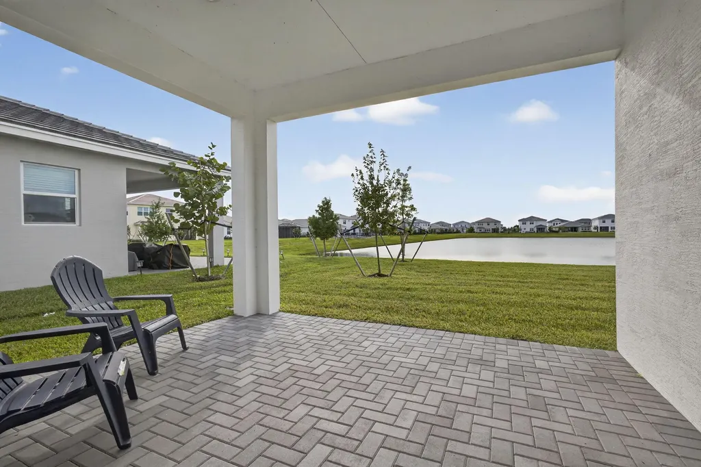 14052 Spruce Pine Drive The Acreage FL 33470