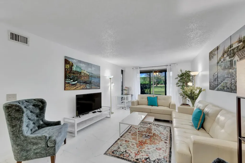 7844 La Mirada Drive Boca Raton FL 33433
