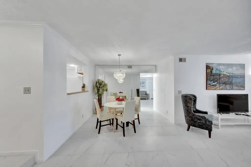 7844 La Mirada Drive Boca Raton FL 33433
