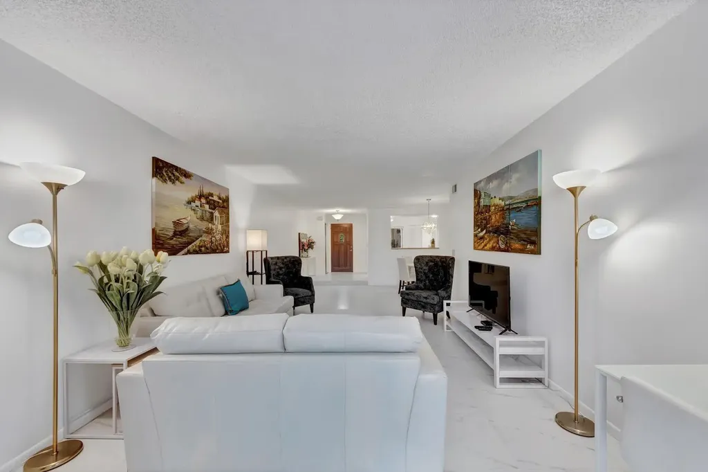 7844 La Mirada Drive Boca Raton FL 33433
