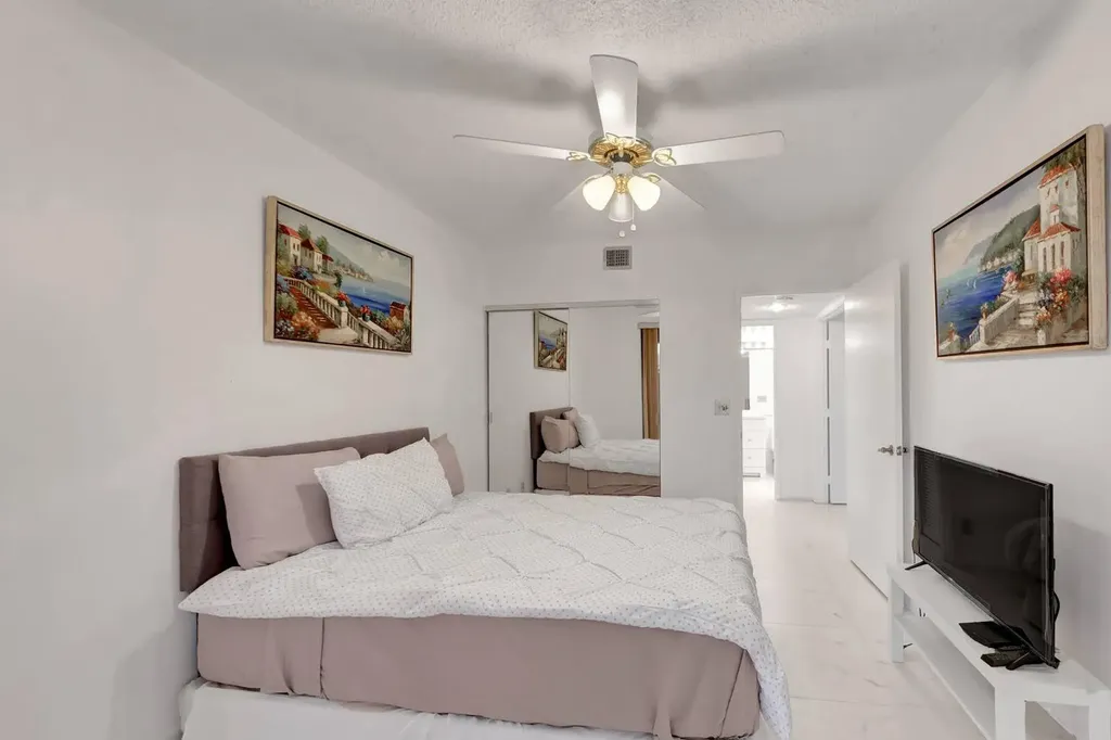 7844 La Mirada Drive Boca Raton FL 33433