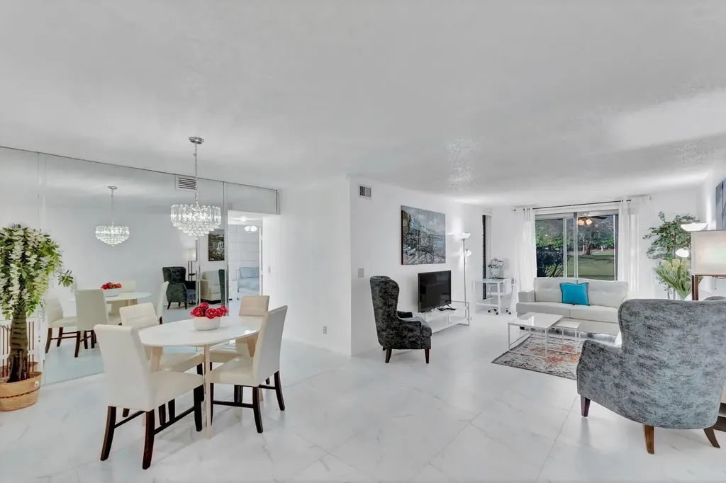 7844 La Mirada Drive Boca Raton FL 33433