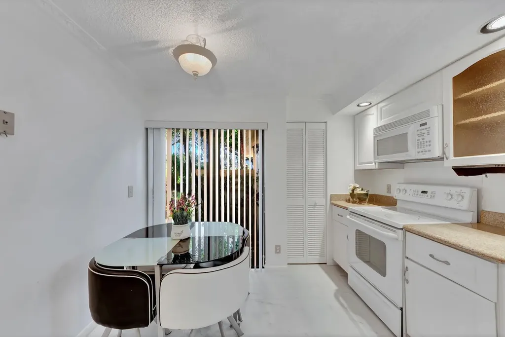 7844 La Mirada Drive Boca Raton FL 33433
