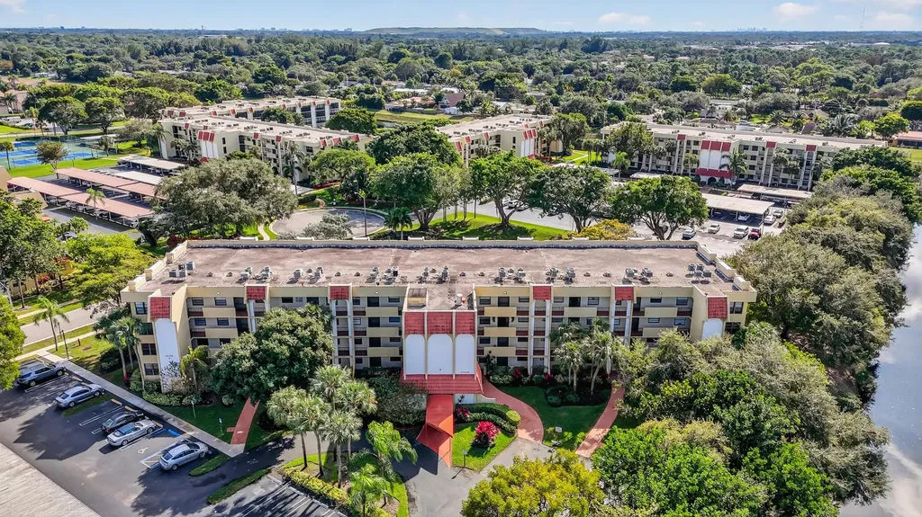 23345 Carolwood Lane Boca Raton FL 33428
