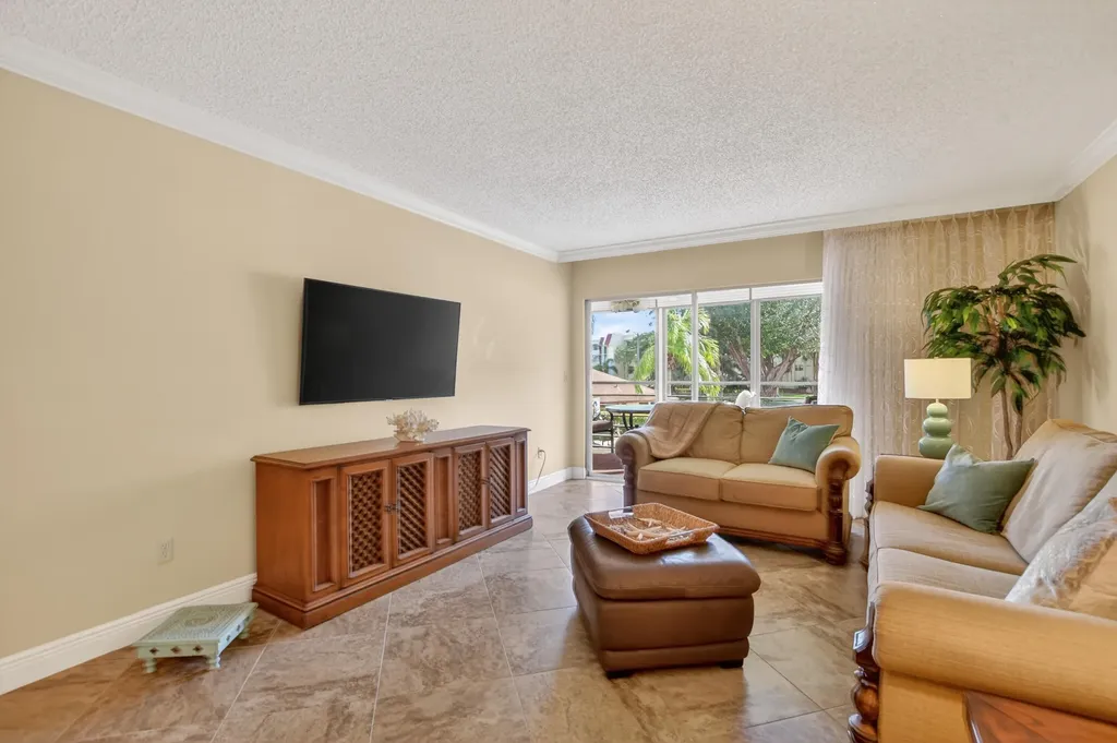 23345 Carolwood Lane Boca Raton FL 33428