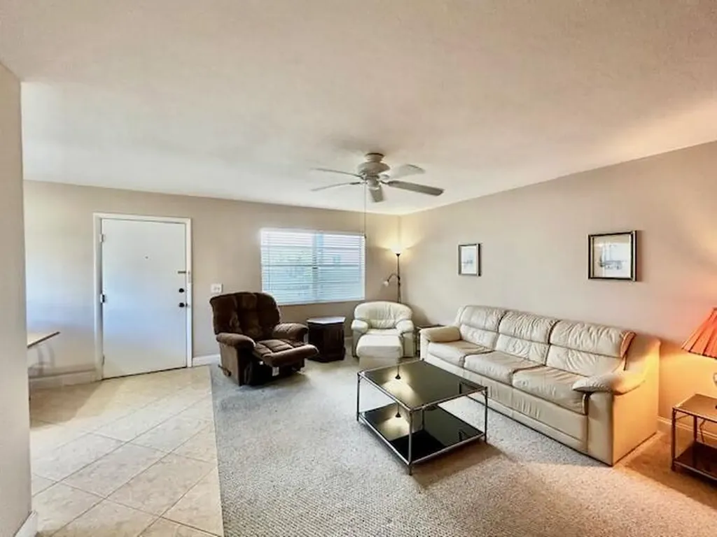 715 Normandy O Delray Beach FL 33484
