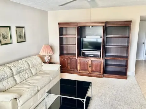 715 Normandy O Delray Beach FL 33484