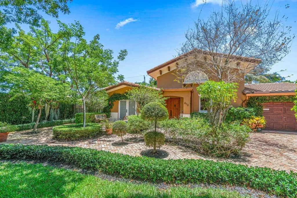 870 NW 7th Street Boca Raton FL 33486