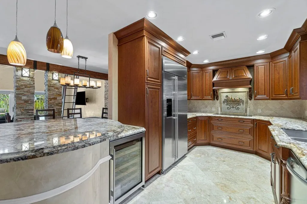 870 NW 7th Street Boca Raton FL 33486