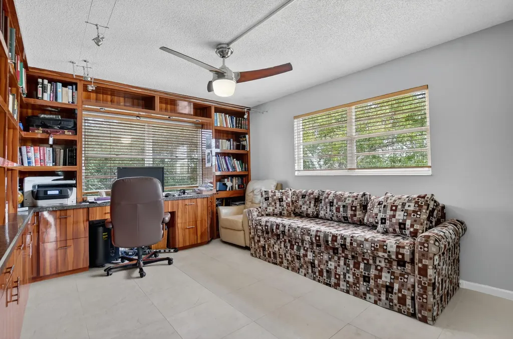 3080 Yarmouth D Boca Raton FL 33434