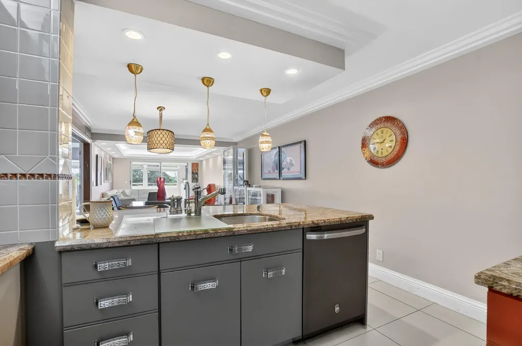 3080 Yarmouth D Boca Raton FL 33434