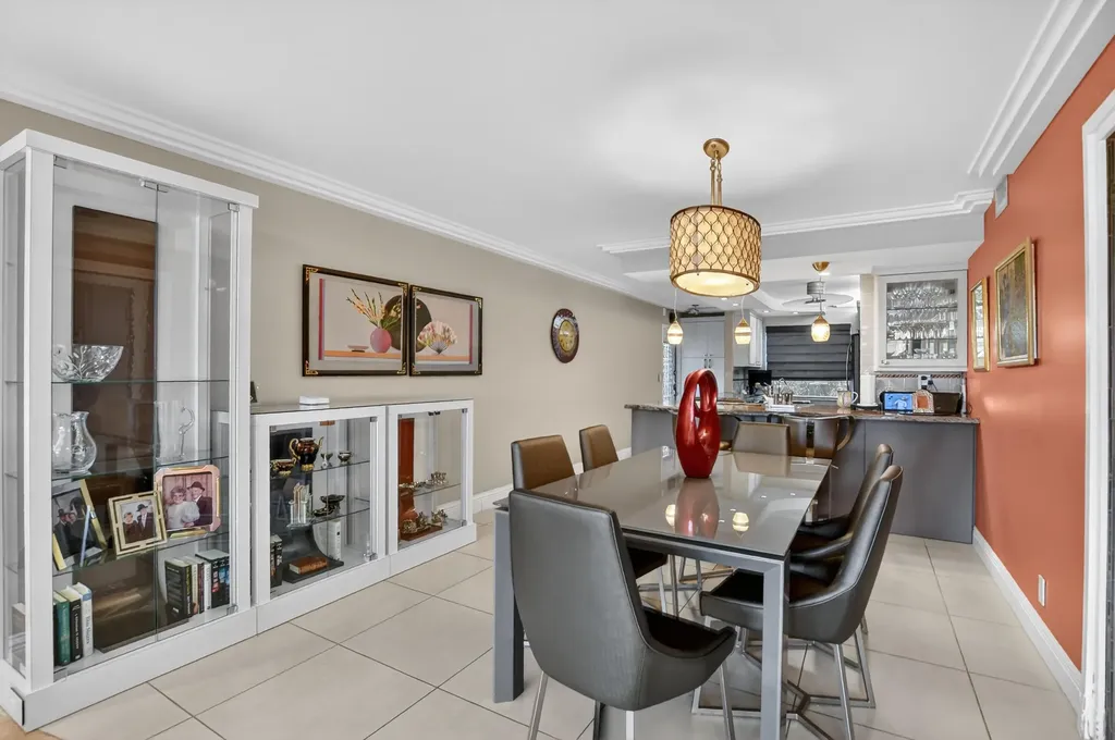 3080 Yarmouth D Boca Raton FL 33434