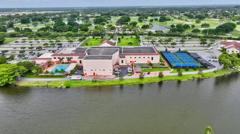 3080 Yarmouth D Boca Raton FL 33434