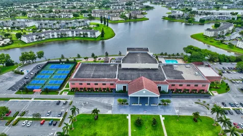 3080 Yarmouth D Boca Raton FL 33434