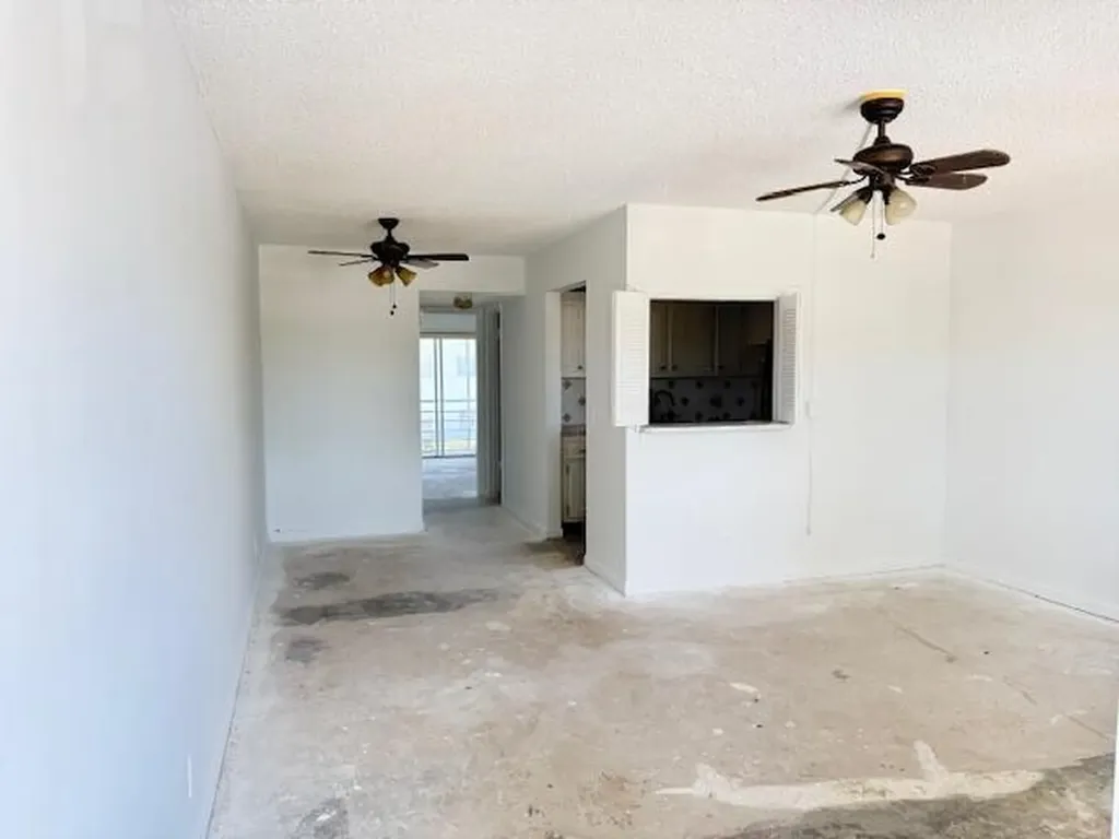 237 Northampton L West Palm Beach FL 33417