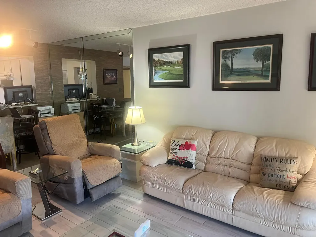 2208 S Cypress Bend Drive Pompano Beach FL 33069