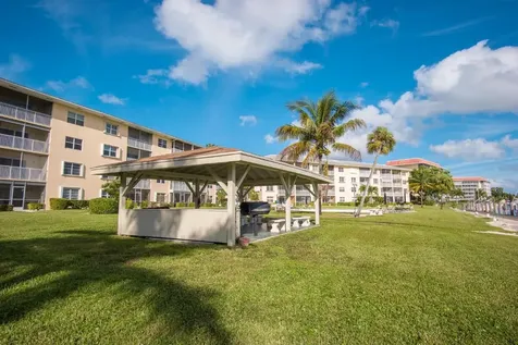 230 N Federal Highway Deerfield Beach FL 33441