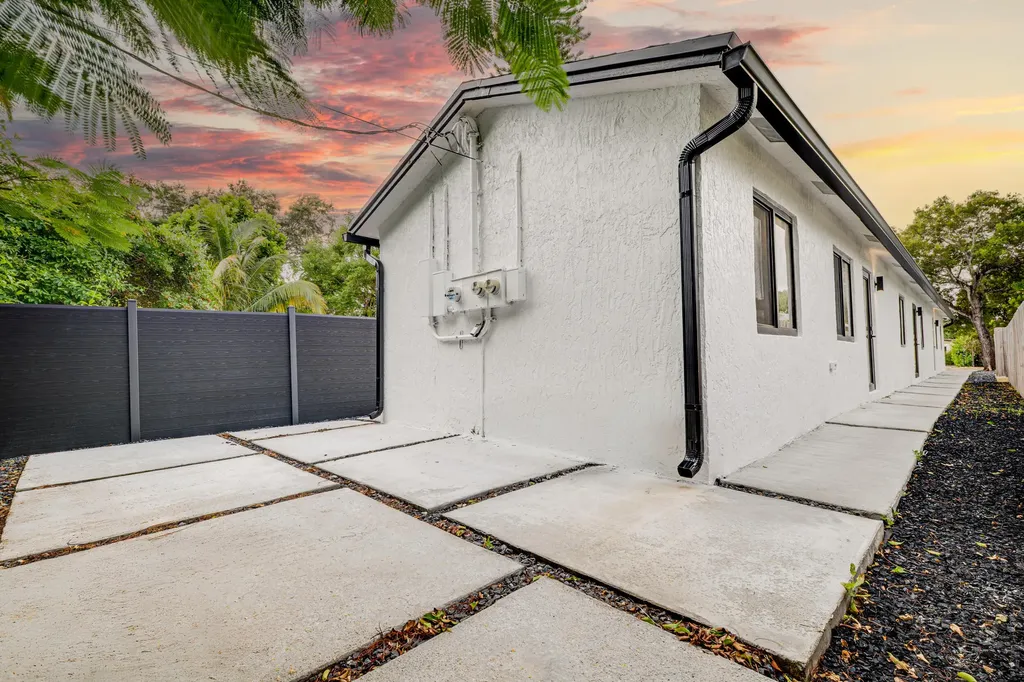 1126 NW 4th Avenue Fort Lauderdale FL 33311