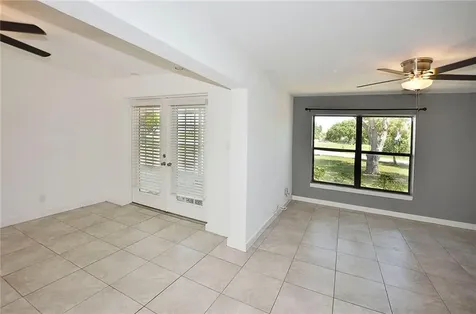 110 6th Court SW Vero Beach FL 32962