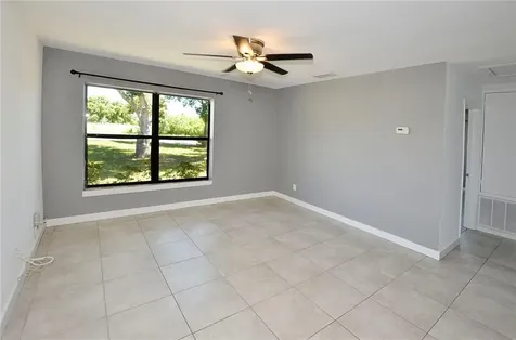 110 6th Court SW Vero Beach FL 32962