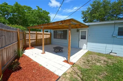 110 6th Court SW Vero Beach FL 32962