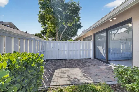 8188 Sweetbriar Way Boca Raton FL 33496