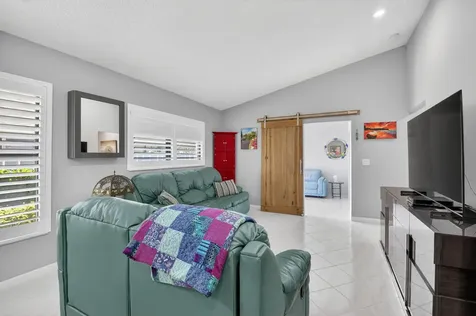 8188 Sweetbriar Way Boca Raton FL 33496