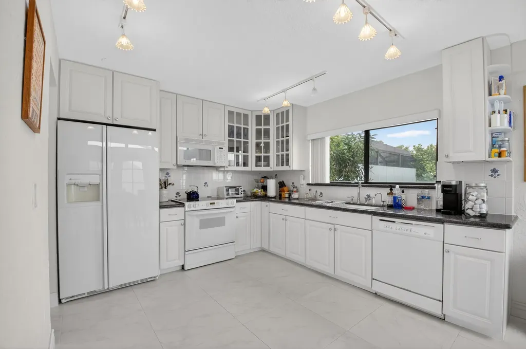 19629 Bay Cove Drive Boca Raton FL 33434