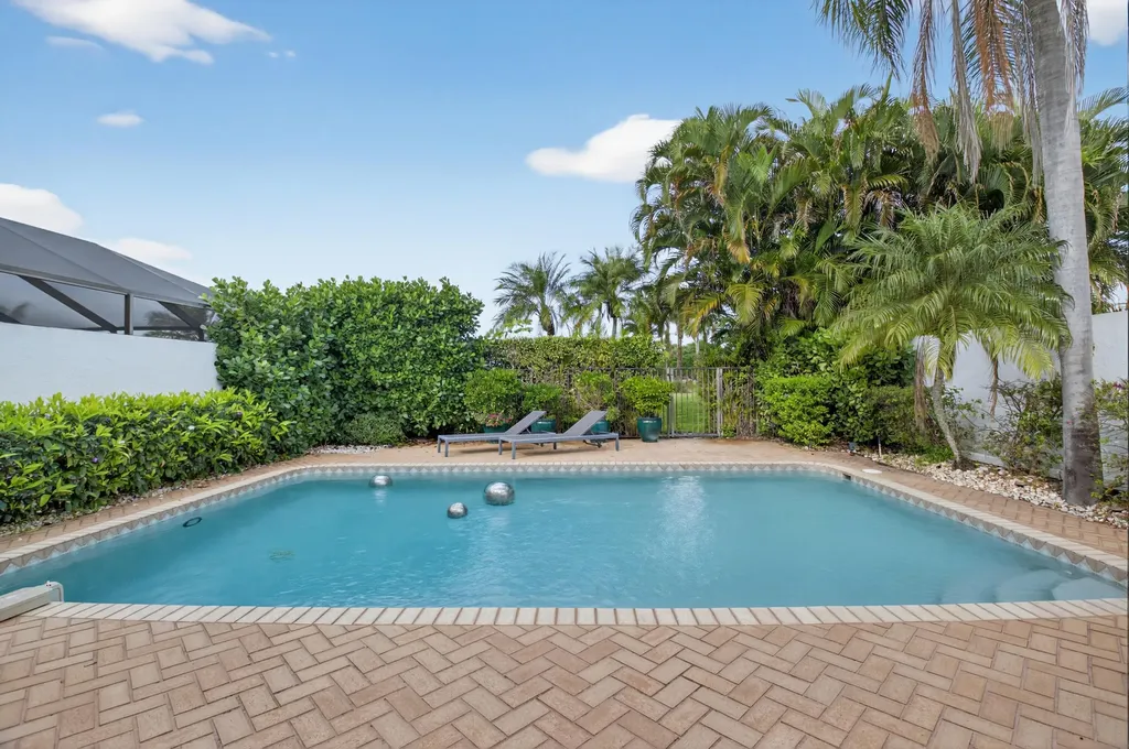19629 Bay Cove Drive Boca Raton FL 33434